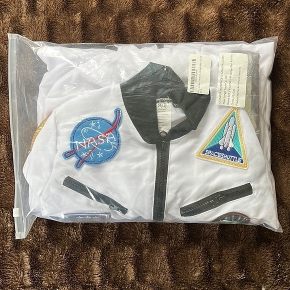 Brand New Kid’s Astronaut Costume Halloween Space Suit with Helmet Pretend NASA - Picture 3 of 12